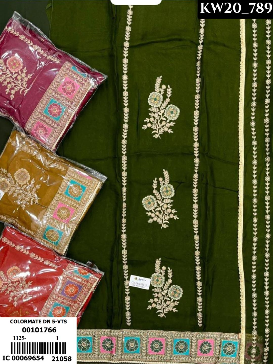 Graceful Looks for Festivities